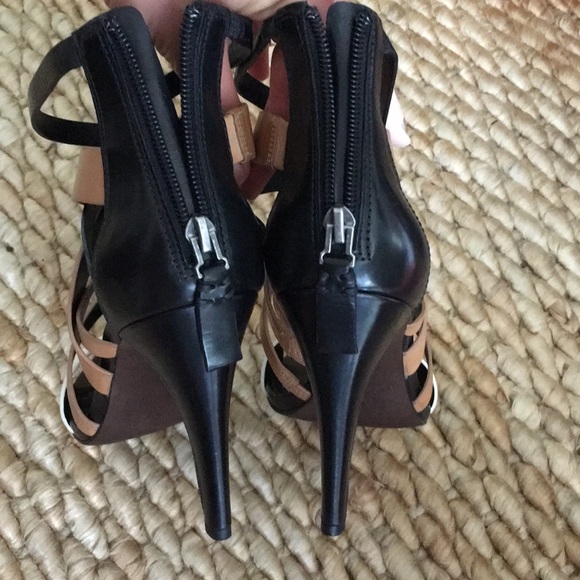 Vera Wang Hinda Colorblock Heels - Picture 5 of 8